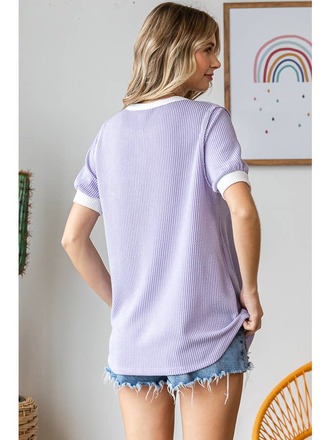 7th Ray - Vendita all'ingrosso Top in maglia - Donna - Top a coste con bottoni a contrasto sul davanti e maniche corte T54495