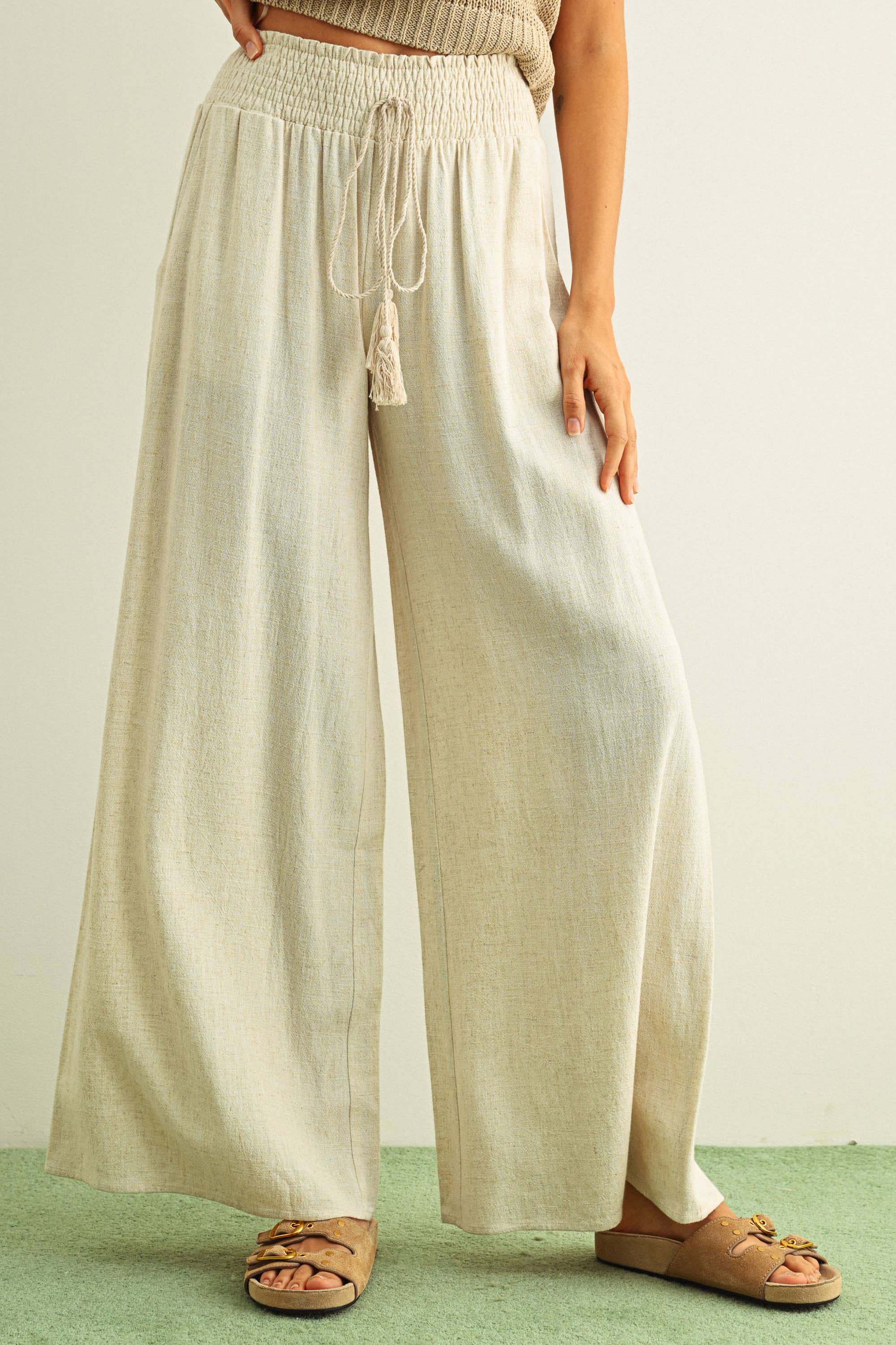MIOU MUSE – wholesale Pants – Women's – MMP469   COTTON LINEN SMOCKED WAIST PANTS WITH TASSEL5
