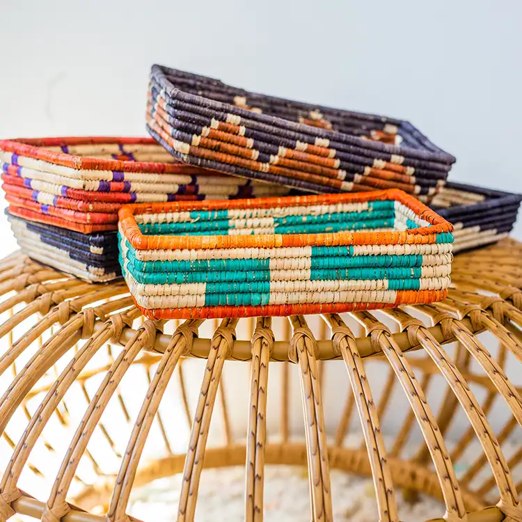 Waasiwolves – wholesale Decorative plate/dish/bowl – Package of 12 Salish Baskets1