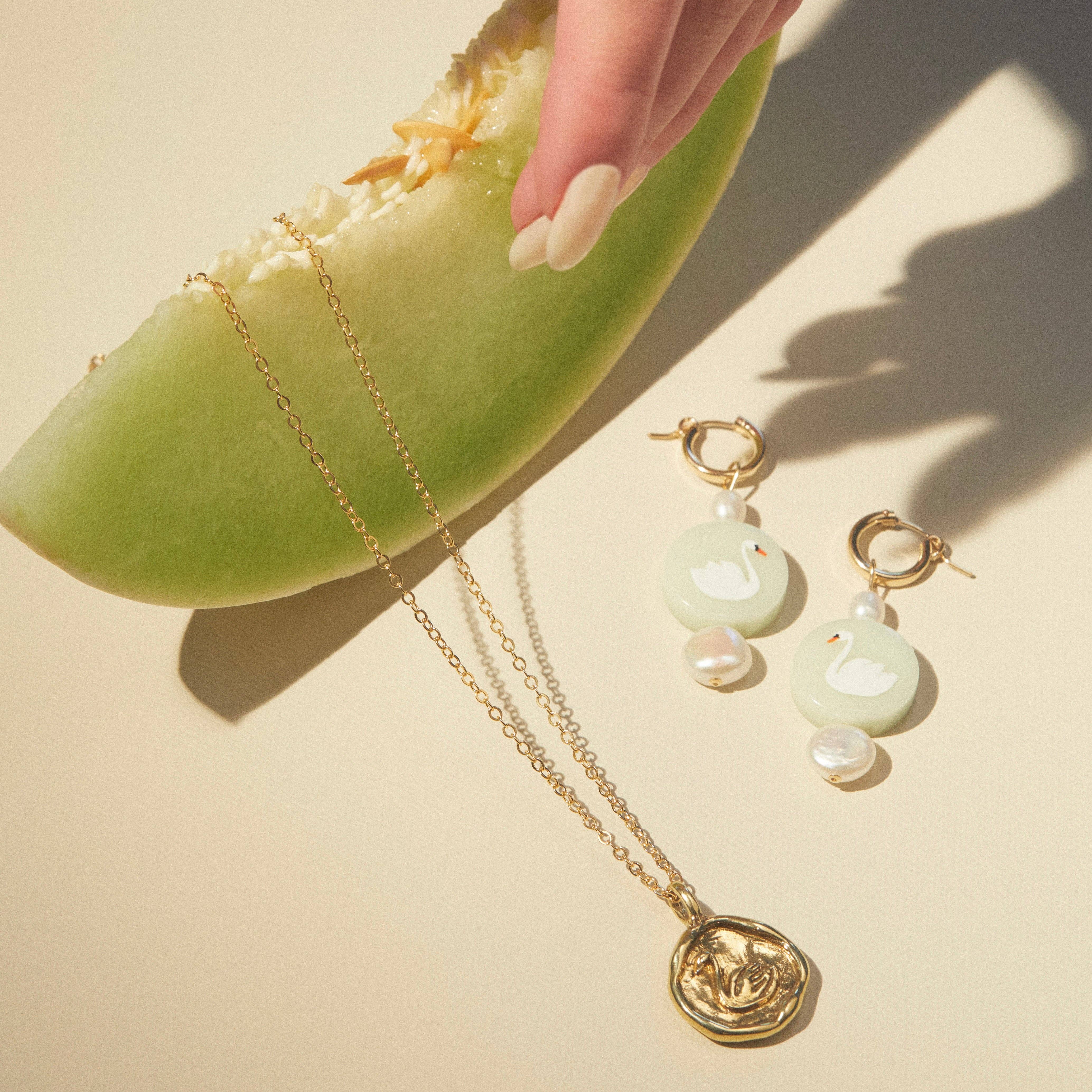 Elysian Theory - Wholesale Pendant/Charm Necklace - The Leda Necklace6