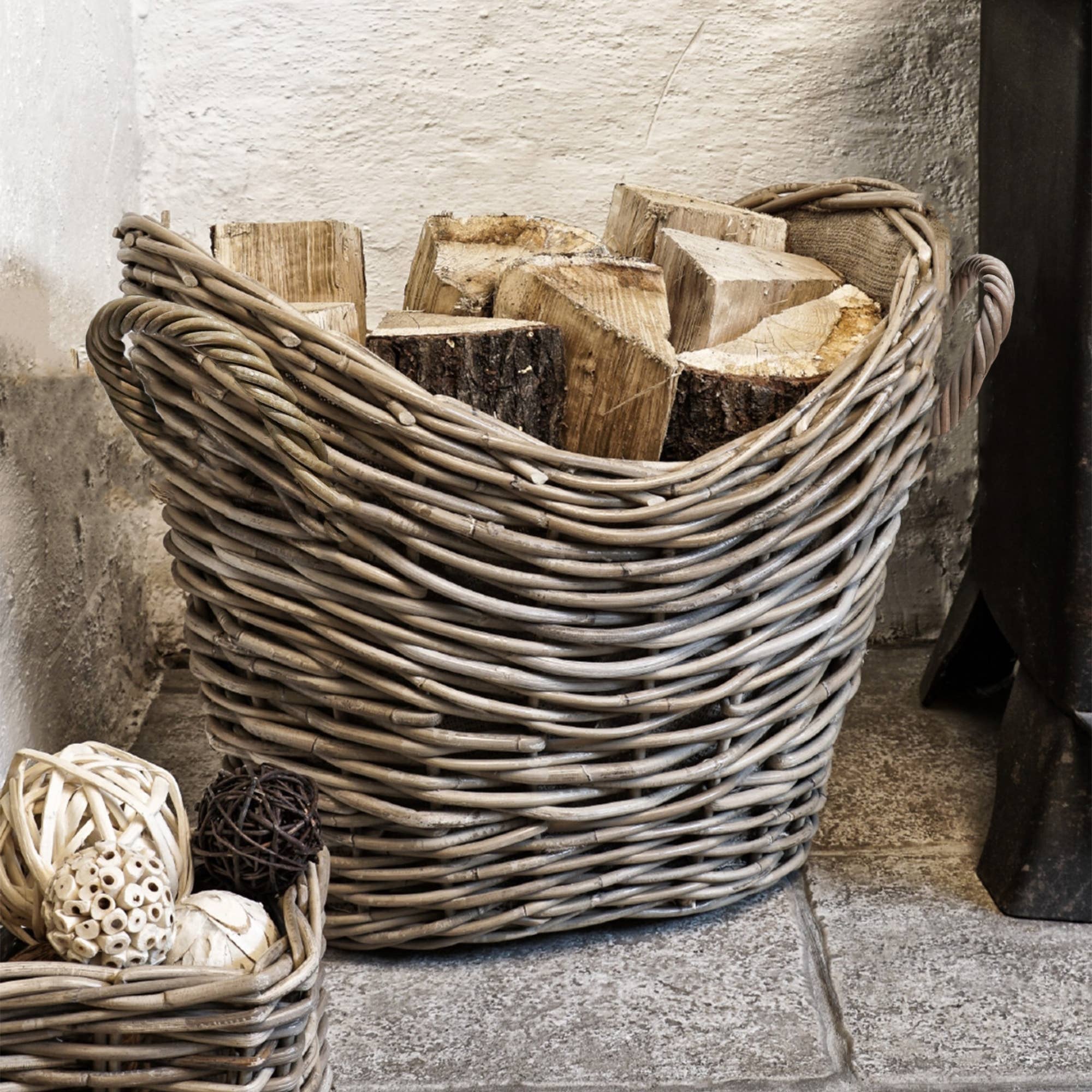 Ivyline International - Wholesale Basket - Wicker Lined Log Basket, Oval0