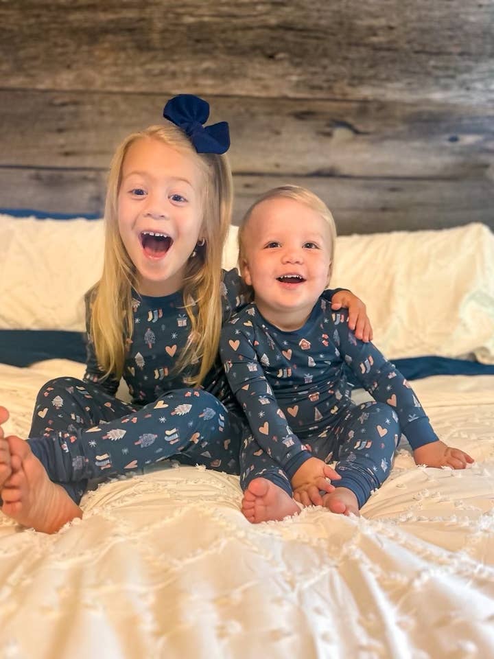 Joan's - Wholesale Sleepwear Set - Kids - Christmas Two-Piece Bamboo Pajamas