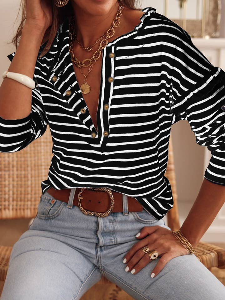 Botão de snap às riscas preto e branco com folhos de manga comprida por atacado de EG fashion