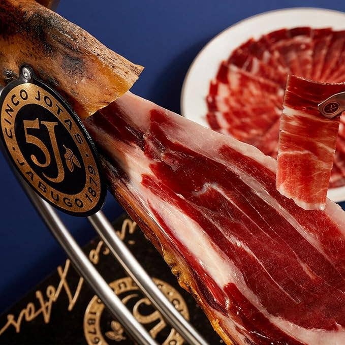 LE GOURMET CENTRAL - Wholesale Ham - Cinco Jotas Acorn-fed 100% Iberico Ham // ASK FOR PRICE //