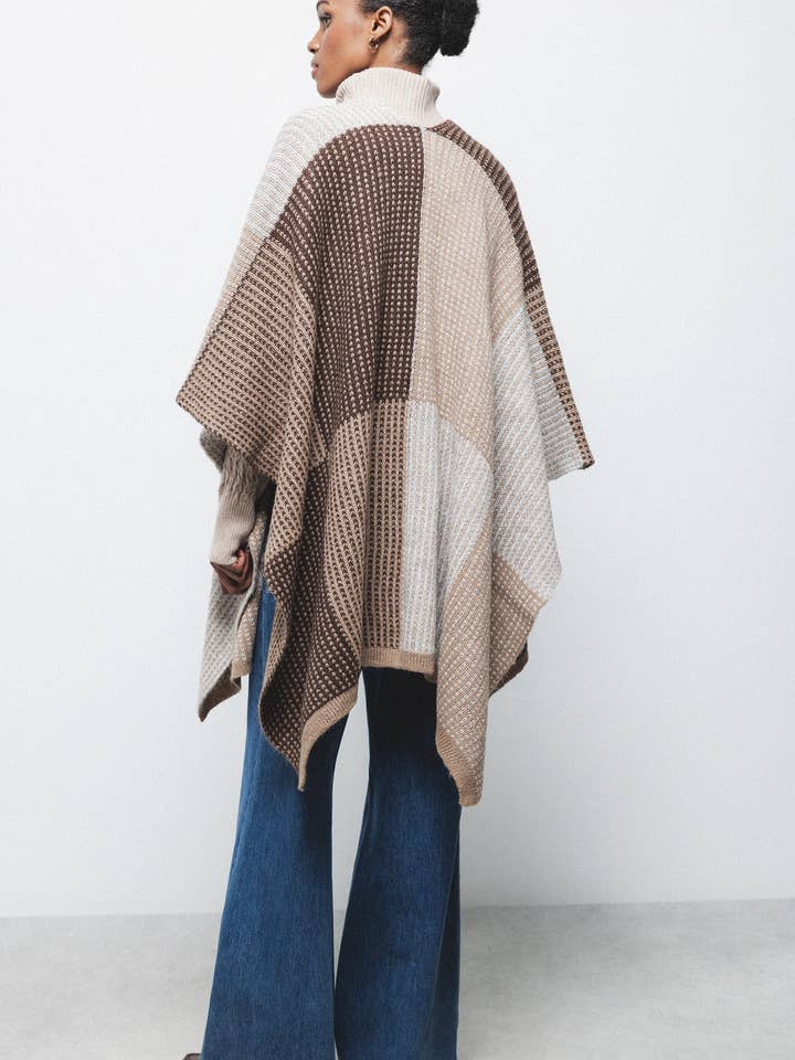 Lanidor - Wholesale Coat - Women's - Knitted Cape (446681-17)2