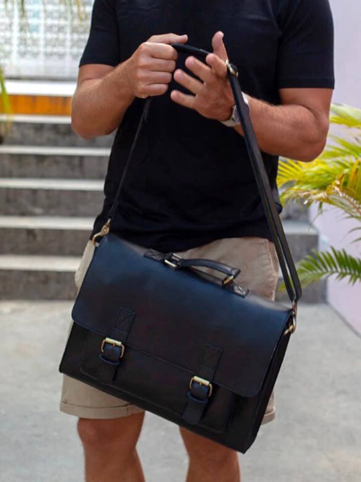 Daniel Satchel for wholesale by Duffle&Co