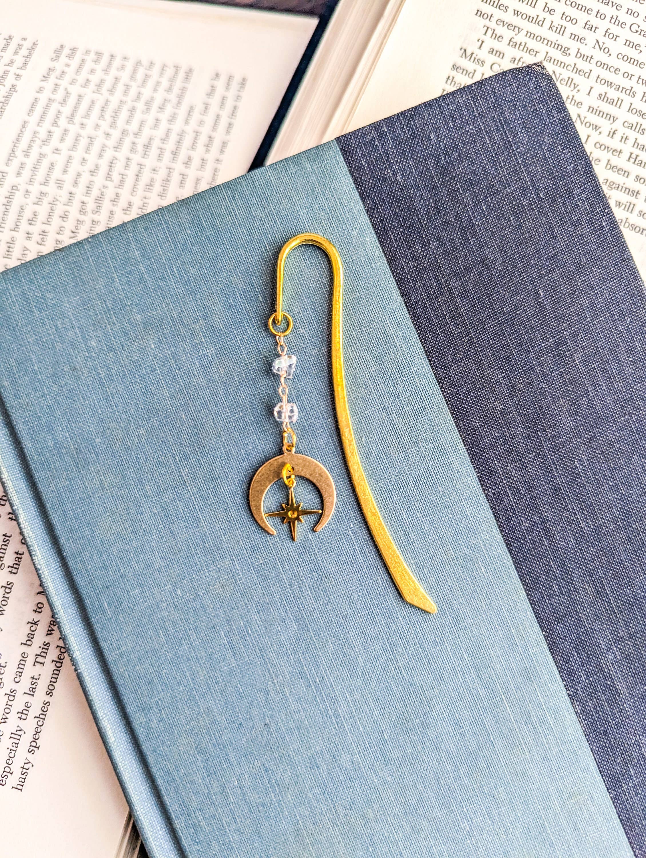 Bookish Trinkets - Vente Marque-page - Marque-page en métal doré en forme de croissant de lune et d'étoile polaire