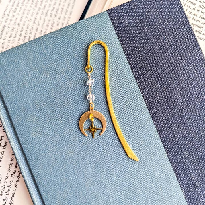 Bookish Trinkets - Wholesale Bookmark - Crescent Moon and North Star Gold Metal Hook Bookmark