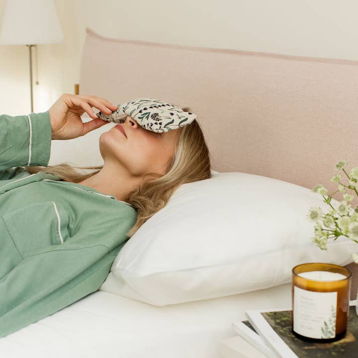 Hitchin Lavender - Wholesale Spa/Therapy Pillow - Lavender Calming Eye Pillow2