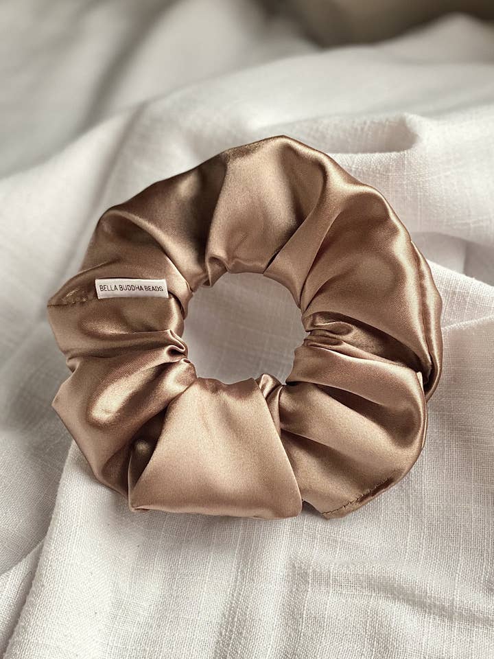 Cappuccino Silk Scrunchie för wholesale av BELLA BUDDHA BEADS