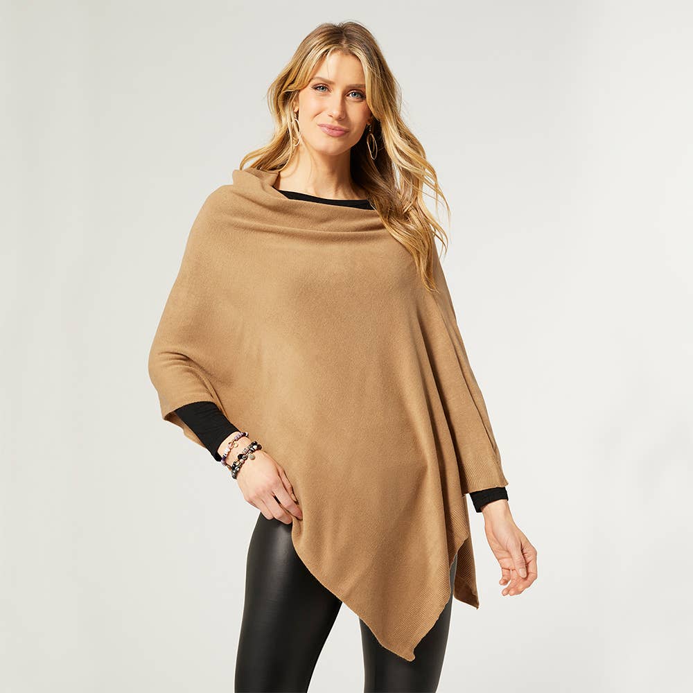 COCO + CARMEN - Wholesale Poncho - Women's - Lightweight Poncho6