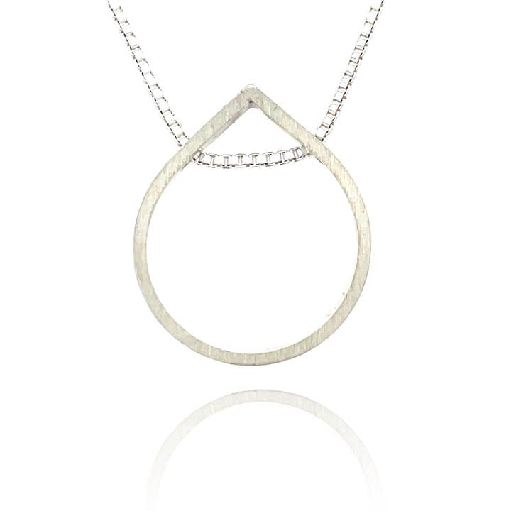 Kleine Halskette in Tropfenform für den Großhandel von Flavia Bennett Designs