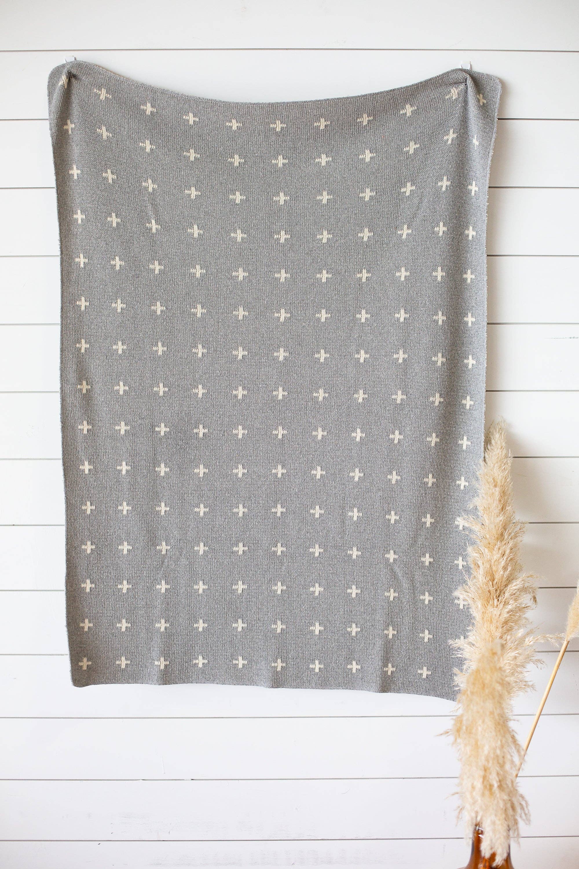 Modern Burlap - Wholesale Throw Blanket - Made in the USA | Mini Swiss Cross Knit Throw0