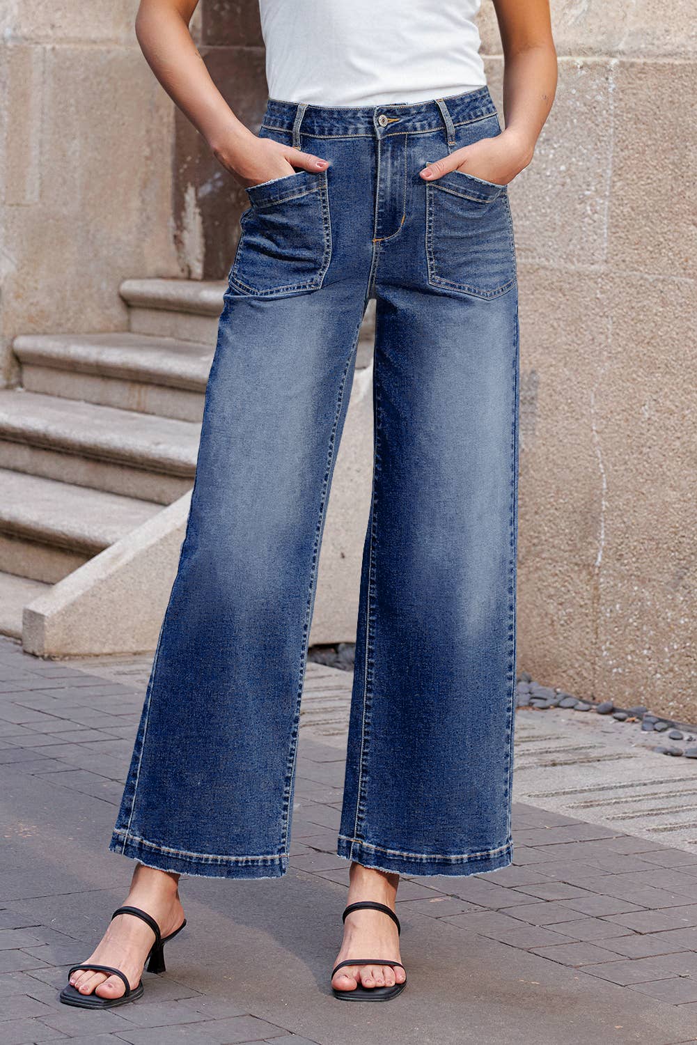 66DISCO - Vente Jean – femme - Jean droit pour femme à poches plaquées minimalistes10