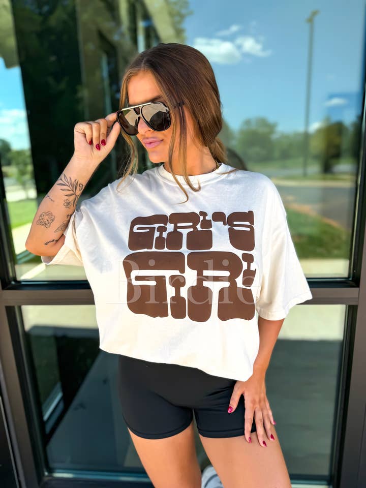 T-shirt graphique fille sur ivoire pour la vente par birdie