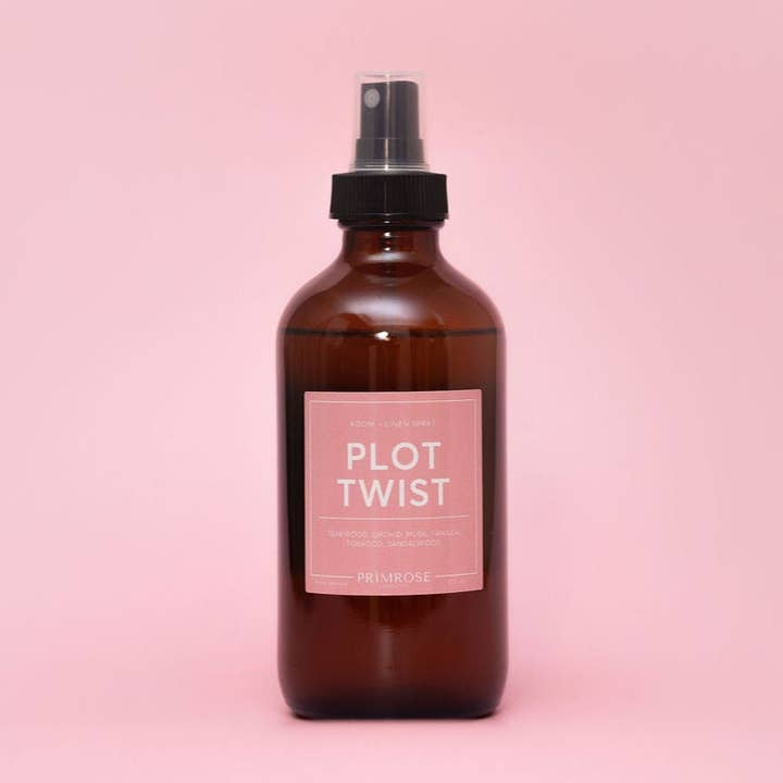PLOT TWIST RAUMSPRAY für den Großhandel von Primrose Candle Company