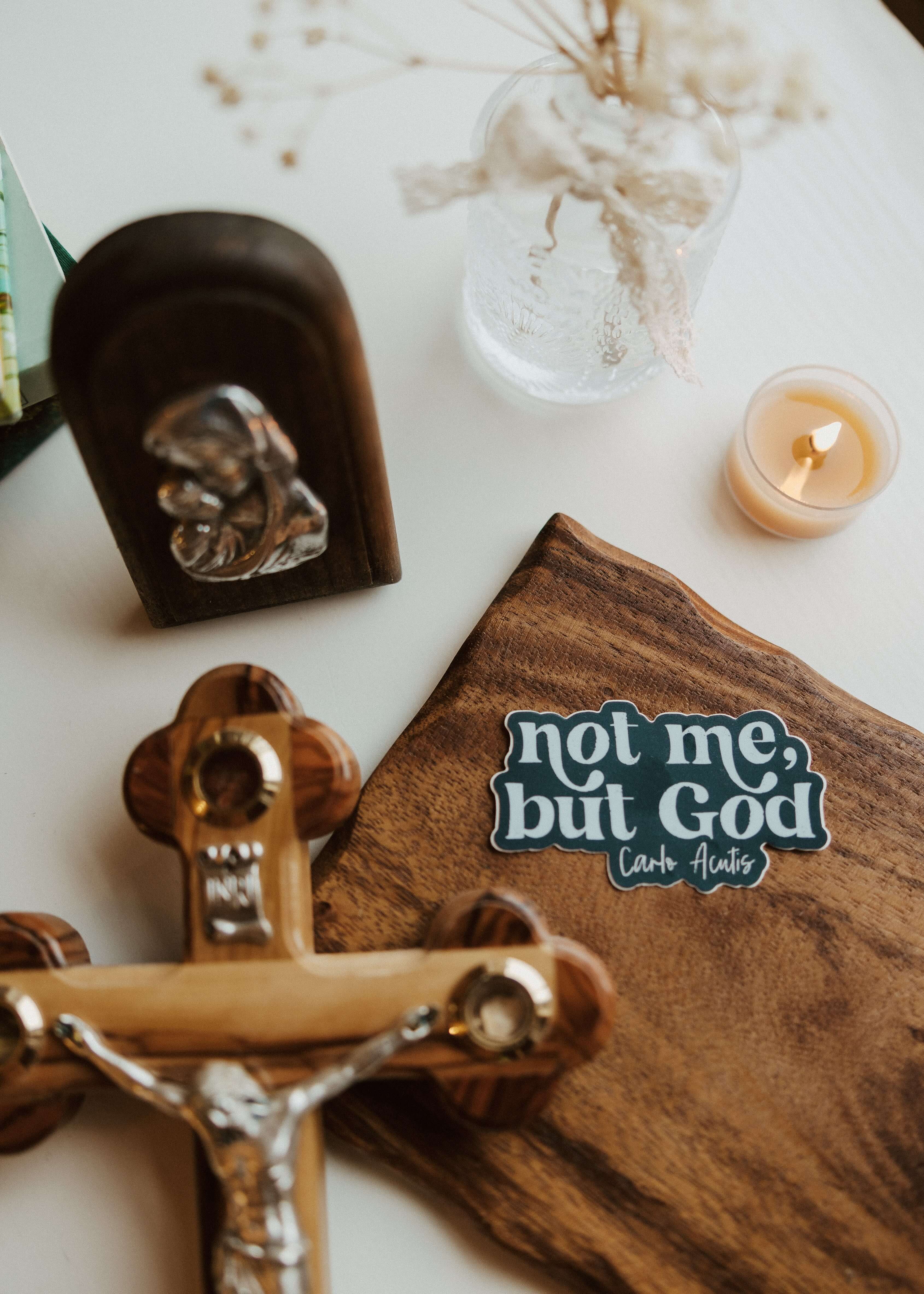 Saint Clare and Francis - Vente Autocollant - Pas moi, mais Dieu - Autocollant catholique1