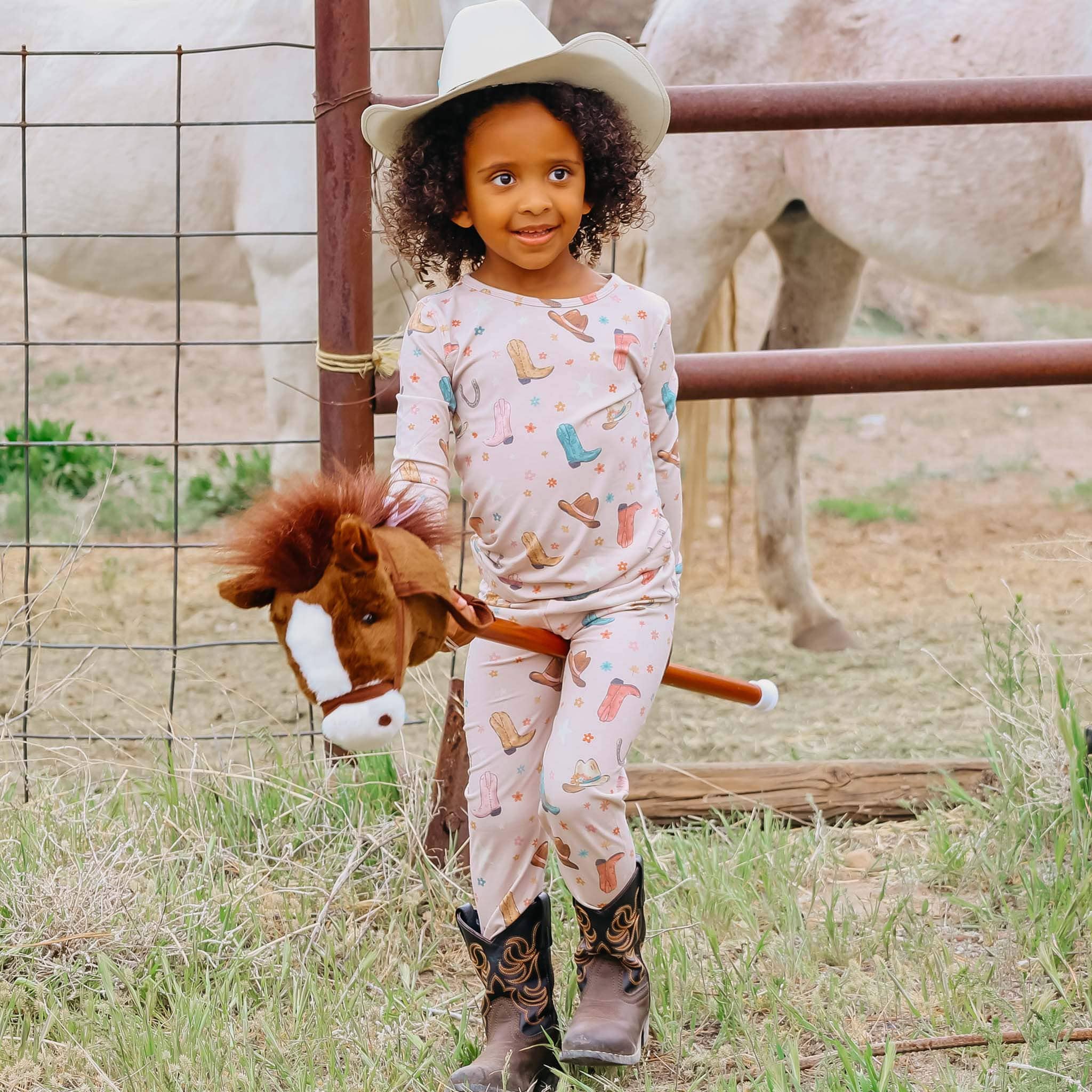 Copper Pearl - Wholesale Sleepwear Set - Kids - 2pc Long Sleeve Pajama Set - Cheyenne0