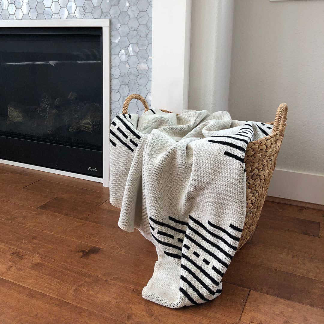 Seek & Swoon - Vente Plaids - Plaid Reika en ivoire - Moderne, décoration intérieure, Islande1