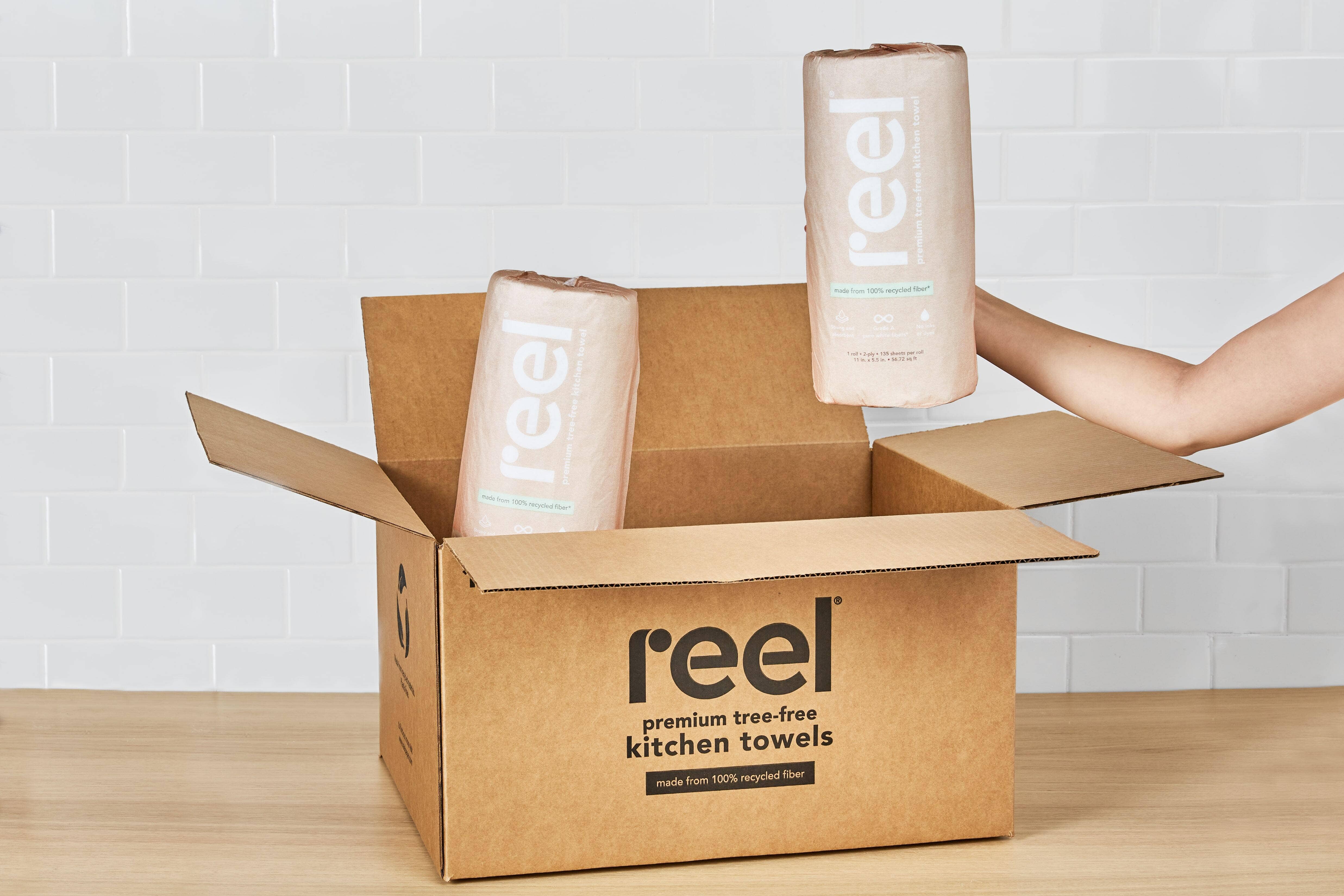 Reel Paper – Großhandel Papierhandtücher – Reel Premium Papierhandtücher aus 100% recyceltem Papier, 12 Stück2