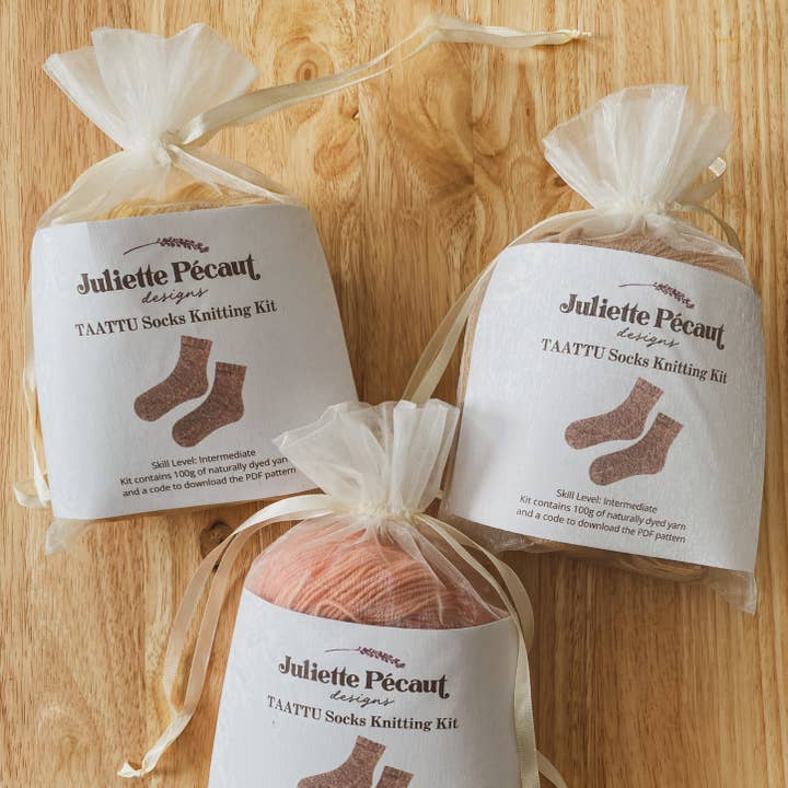 TAATTU Socks Knitting Kit for wholesale by Juliette Pécaut Designs