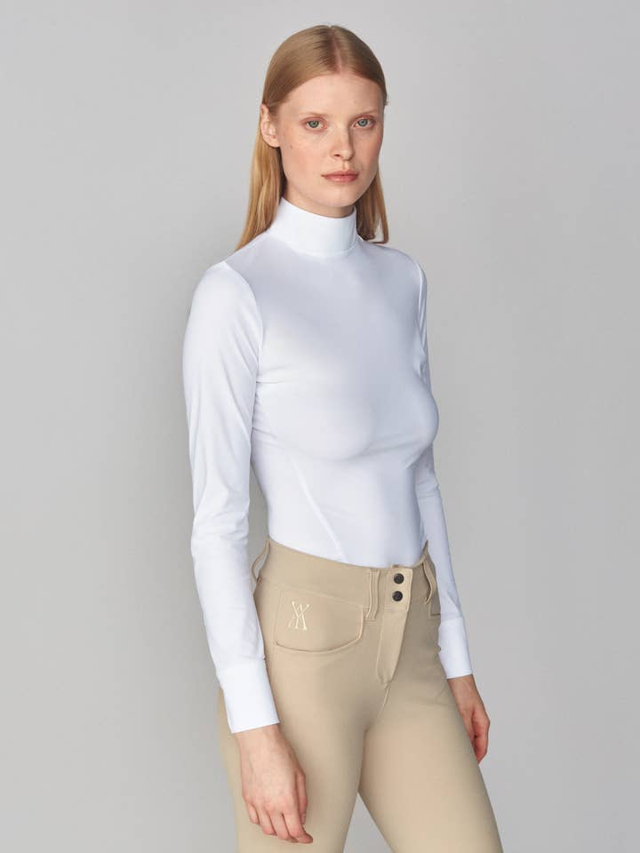 Timeless Show Shirt Solid White for wholesale on Faire4