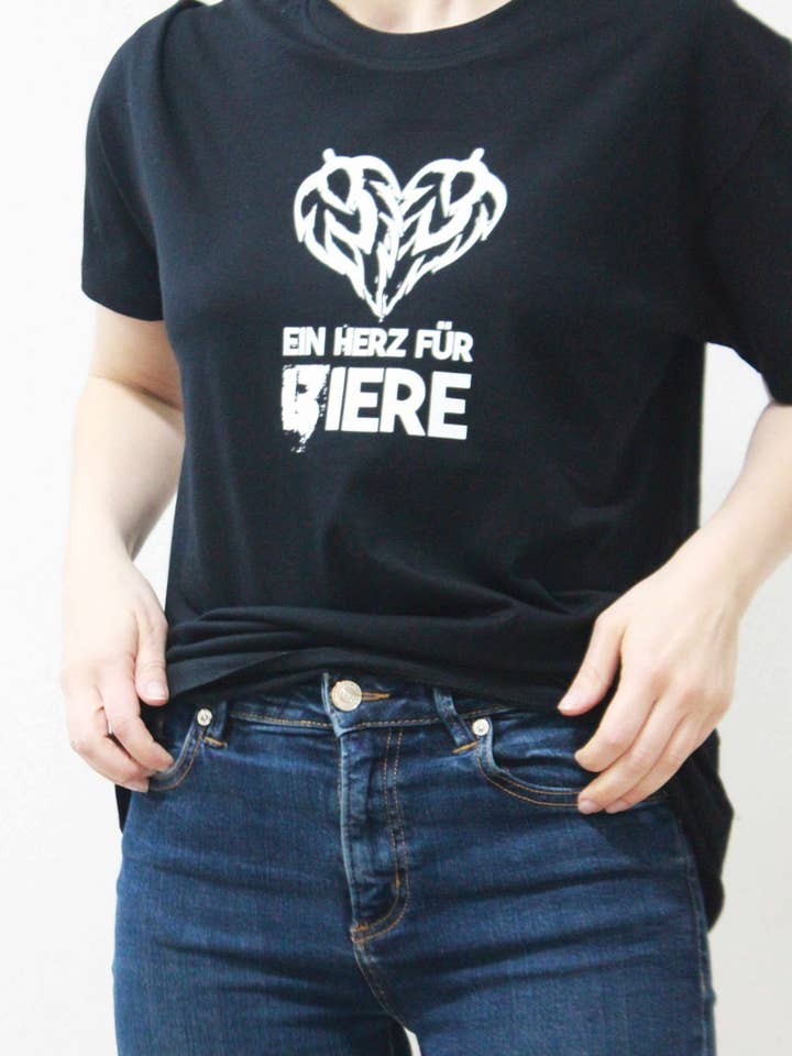 T-shirt - A heart for beers - 100% cotton for wholesale by Brauhaus Nittenau