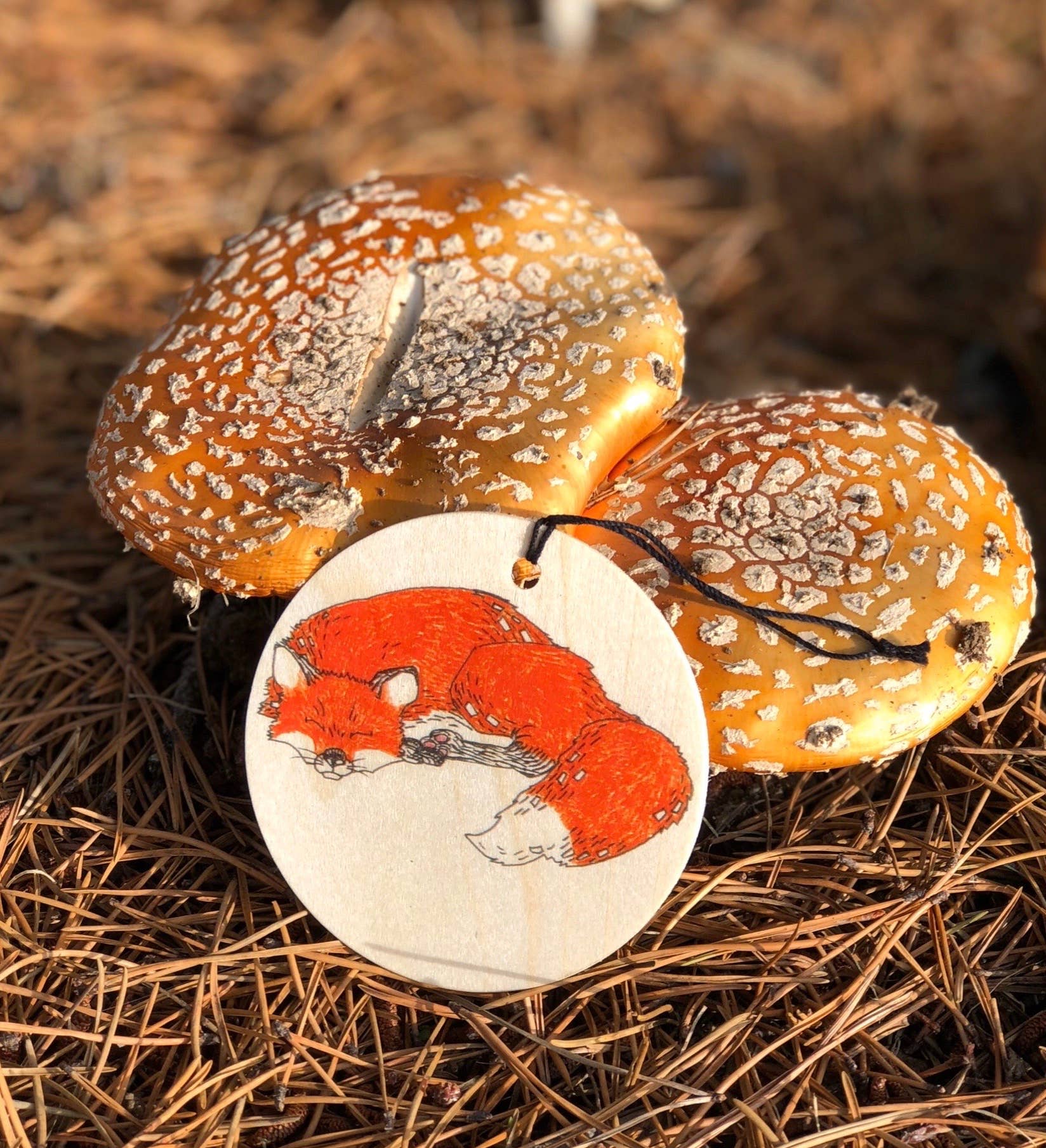 Underbrush Art - Vente Étiquette cadeau - Étiquette-cadeau Renard en bois (sieste)0