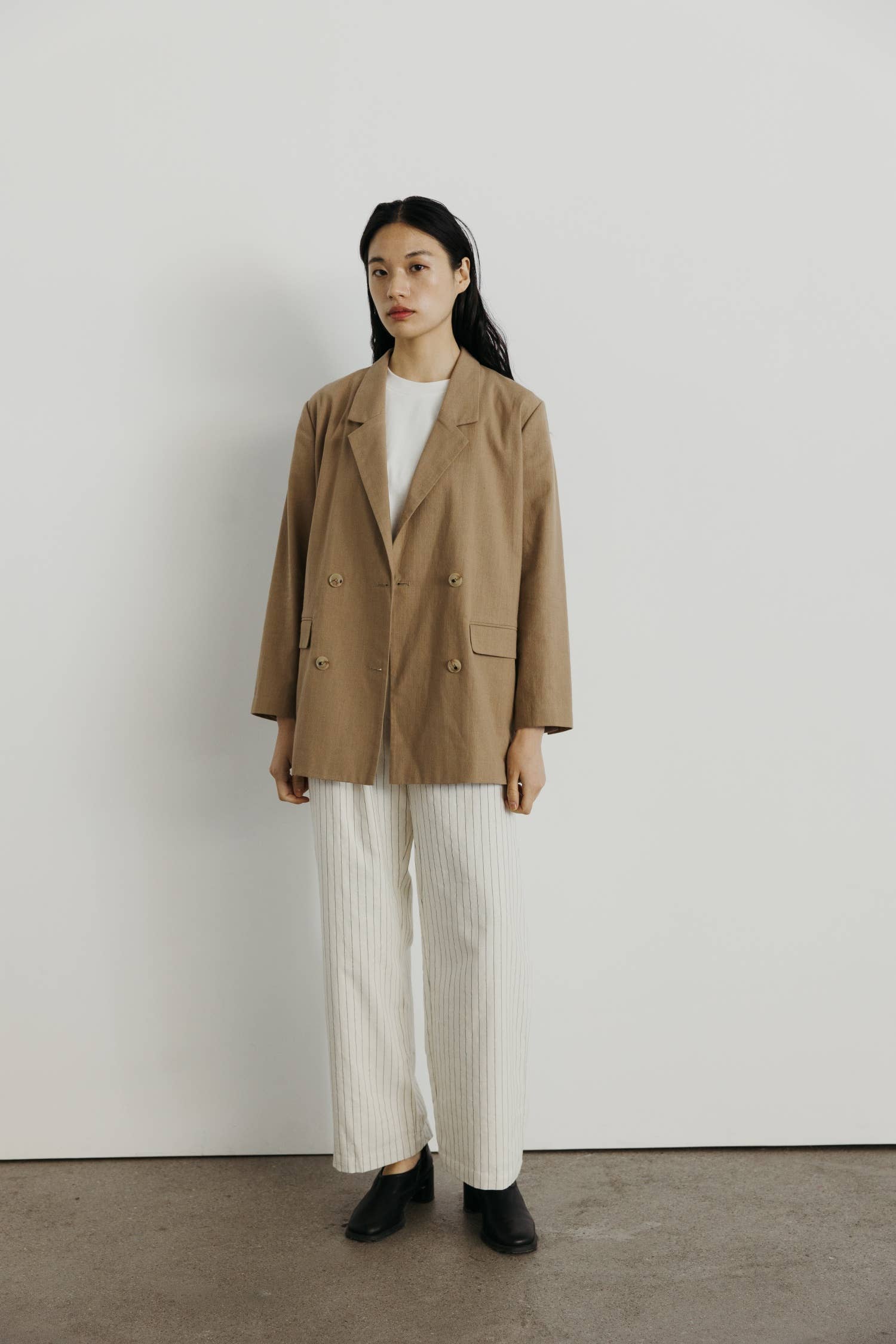 MOD REF - Wholesale Blazer - Women's - The Arla Jacket | Oversized Linen Blazer6