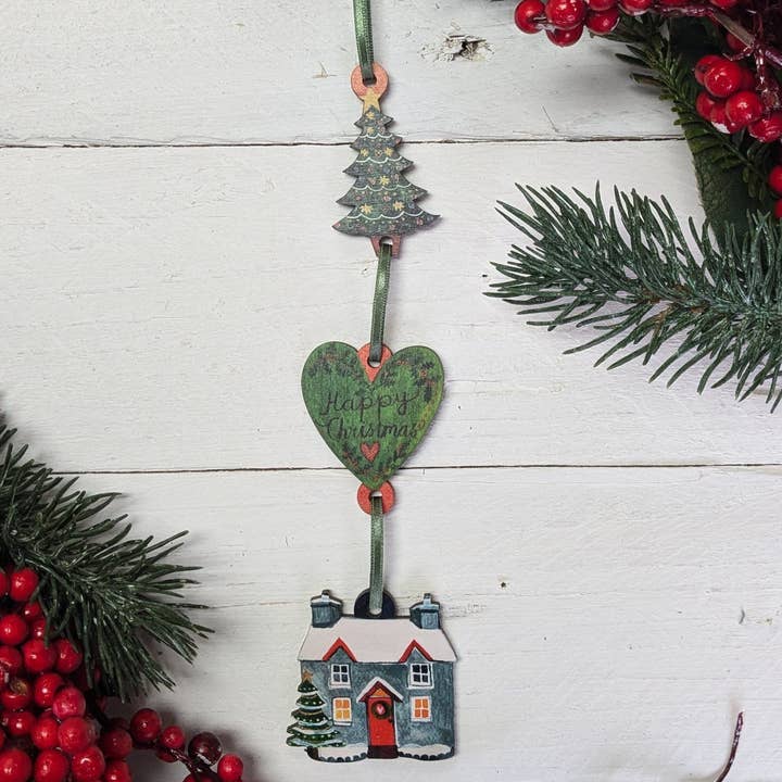 Driftwood Designs – wholesale Ornament – Happy Christmas Three Tier Wooden Decoration