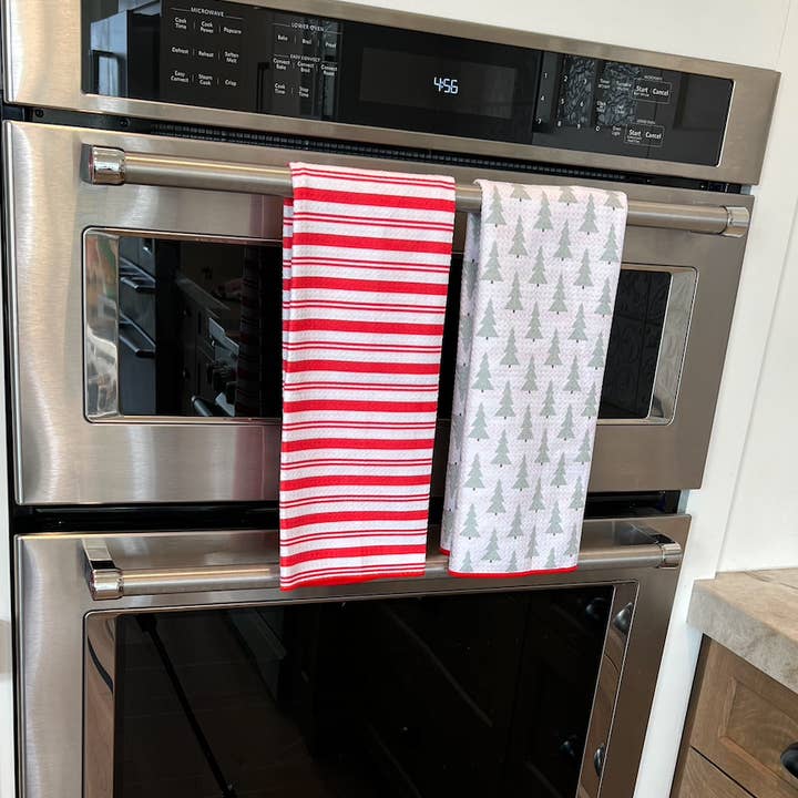 Bloom Towels - Wholesale Tea Towel - B190 Candy Cane Lane