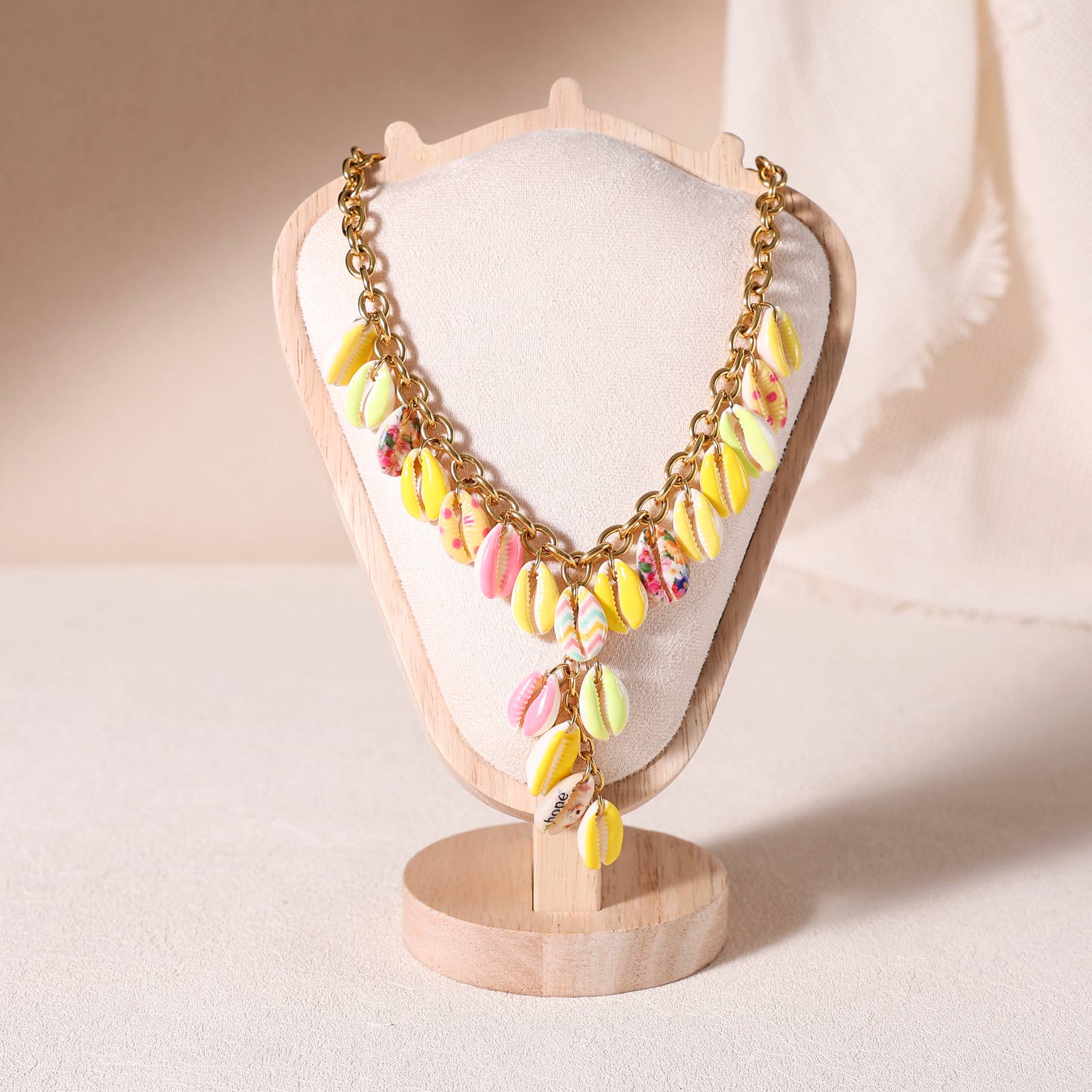 KALISTA - Wholesale Pendant/Charm Necklace - Cowrie Necklace3