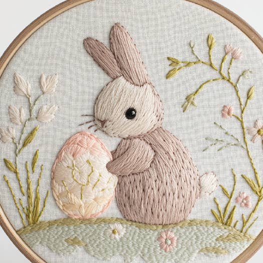 Conejito y huevo para venta al por mayor de Darby & Windsor