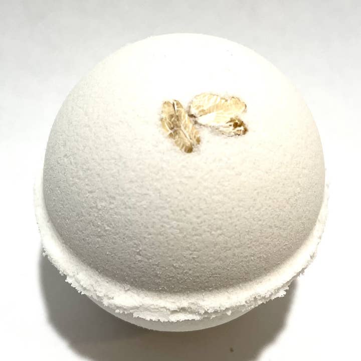 Bombe Lait de Coco + Avoine pour la vente par Oil + Vines Handmade