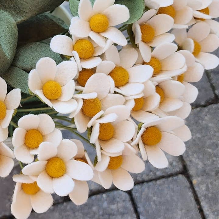 Felt Button Daisies and other Purchase Wholesale artificial daffodils. Free Returns & Net 60 Terms on Faire trending on Faire.