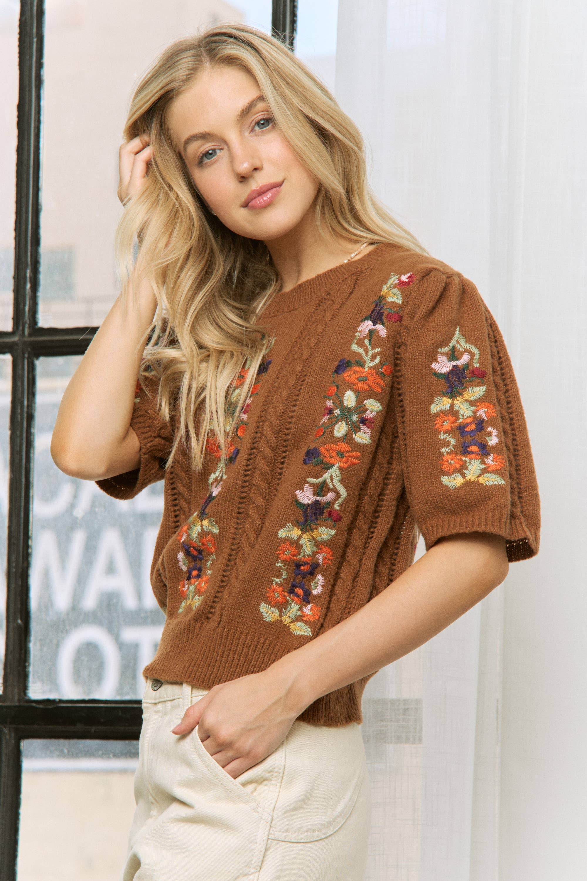 Sweet Generis - Wholesale Knit Sweater - Women's - CUTE FLORAL EMBROIDERY CASUAL PULLOVER SWEATER42