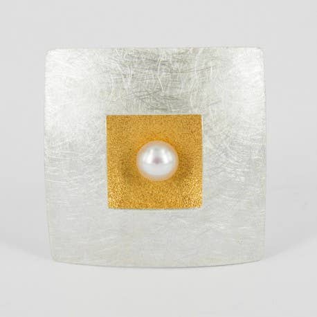 Broche colgante de Plata chapado en Oro y Perla. Forma para venta al por mayor de Korczynski Design Jewellery