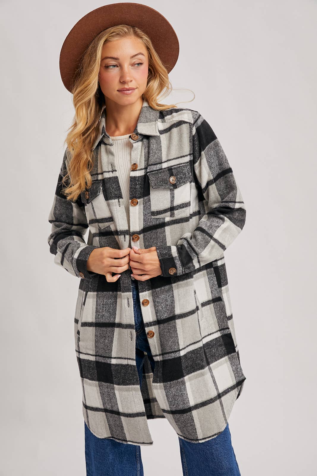 Bluivy – Engroshandel Skjortejakke/shacket – til kvinder – FLANNEL PLAID LANGLINE SHACKET21