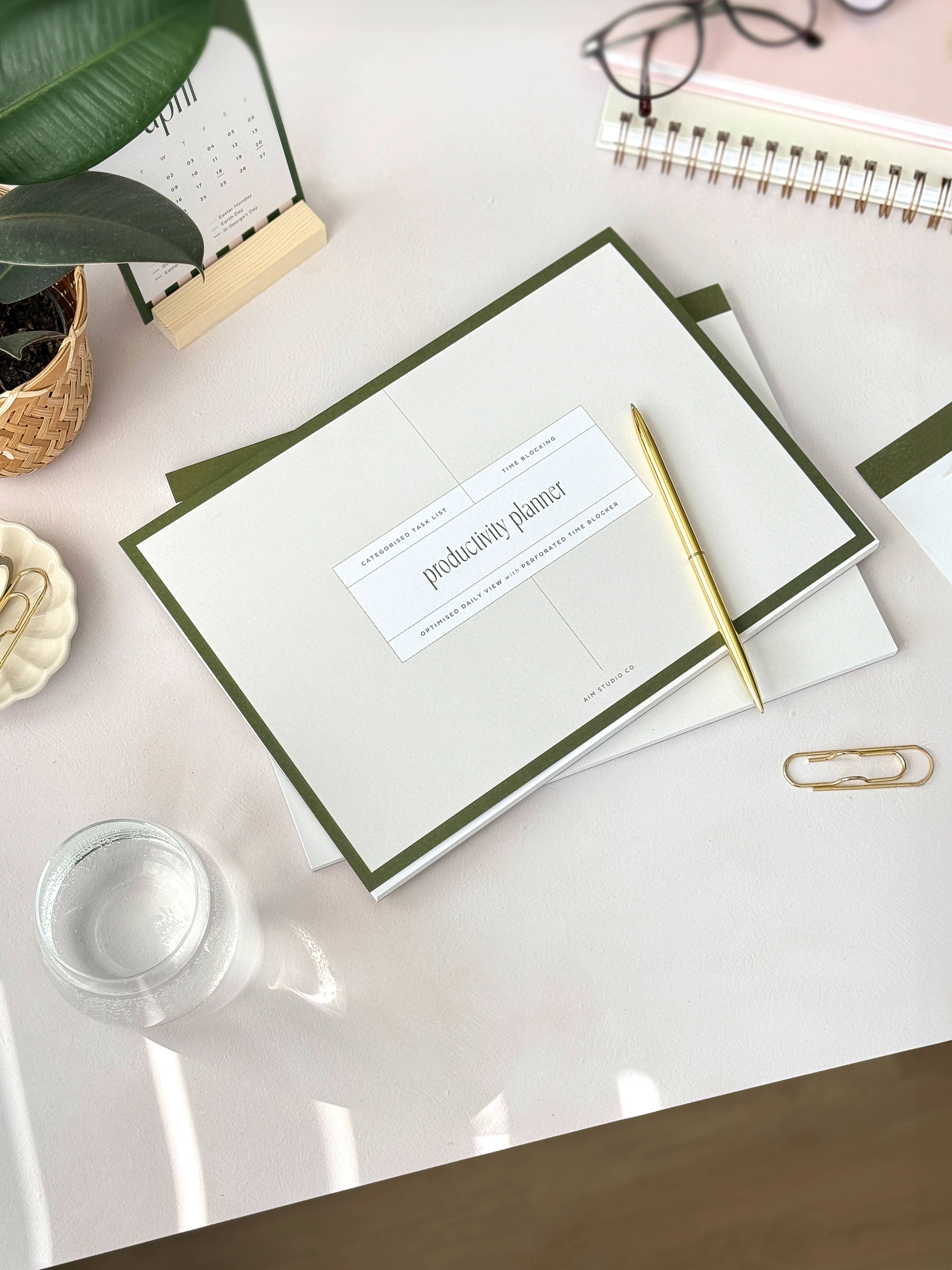 AIM Studio Co – wholesale Notepad – Perforated Productivity Desk Pad: Time Blocking & To Do List1