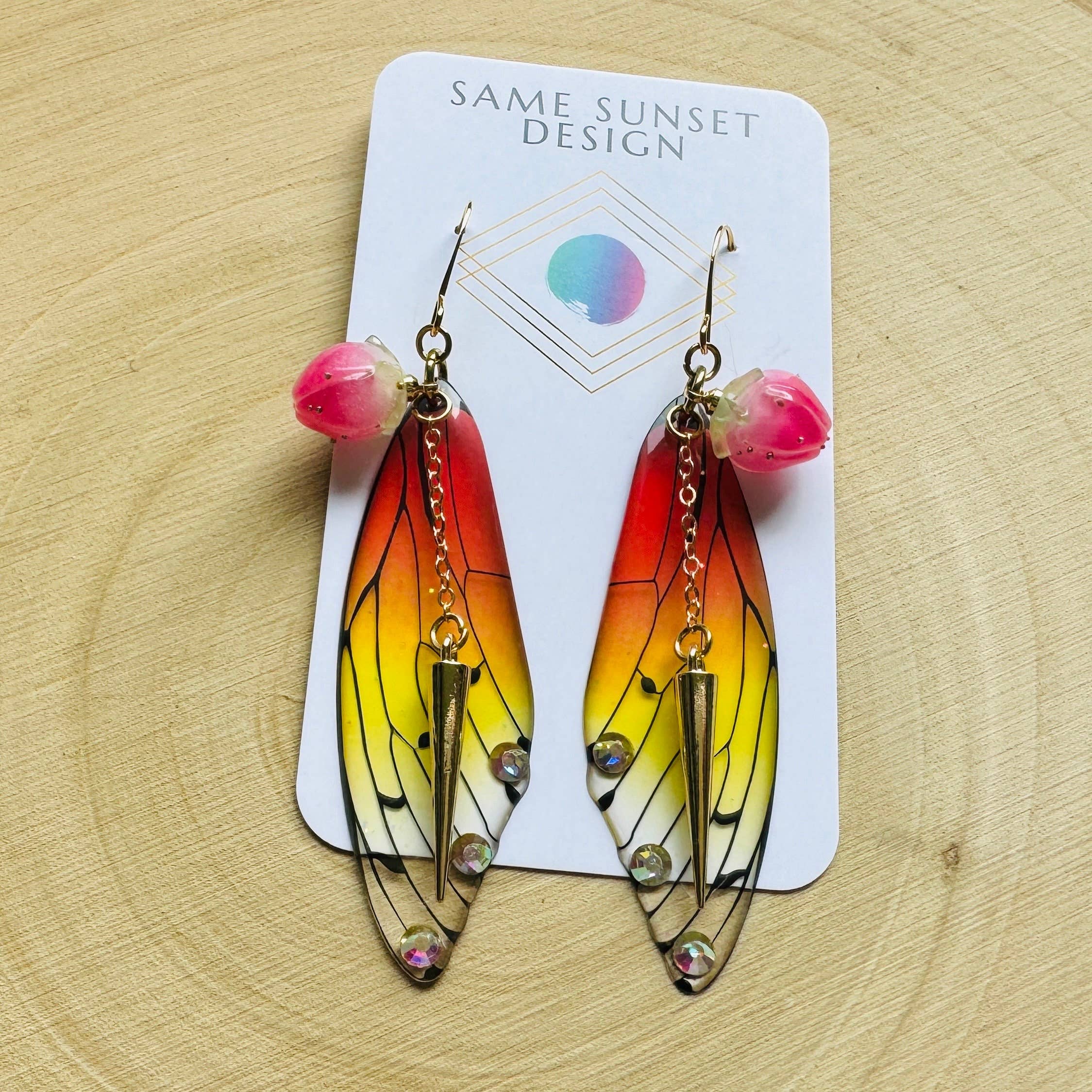 Same Sunset Design - Vente Boucles d'oreilles pendantes - Boucles d'oreilles gothiques punk avec ailes de papillon et de fée7