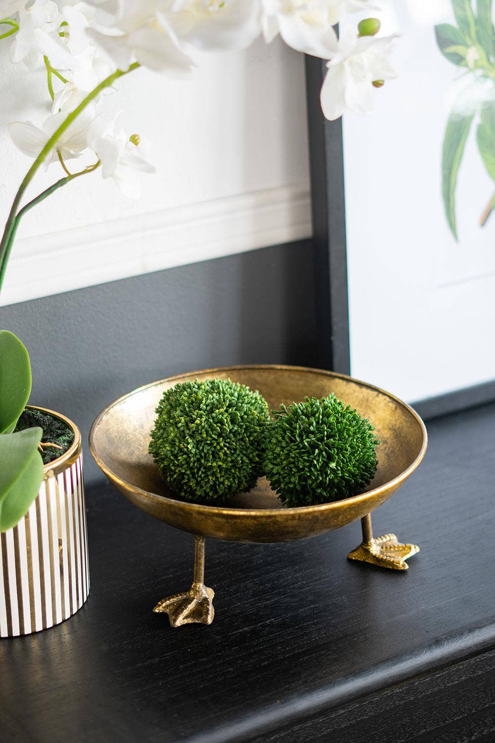 A&B Home Group Inc. - Wholesale Decorative Tray - S/2 D12x3" Gold Iron Accent Trays with Duck Feet4