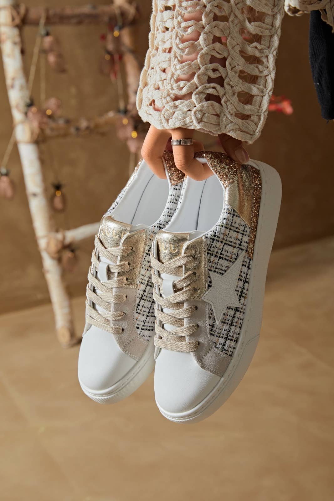 ERYNN - Wholesale Lifestyle Sneakers - Women's - lace-up sneakers - Mylie0