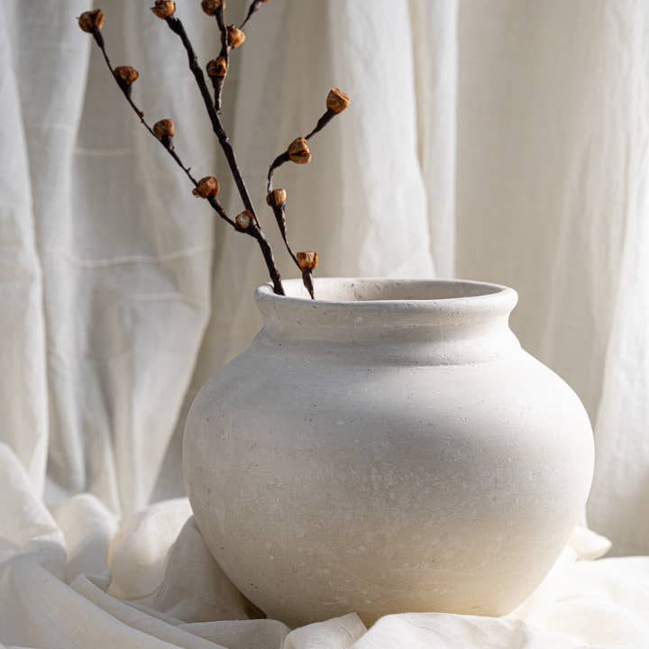 Paper Mache Pot Natural White Dia 9.45" for wholesale on Faire