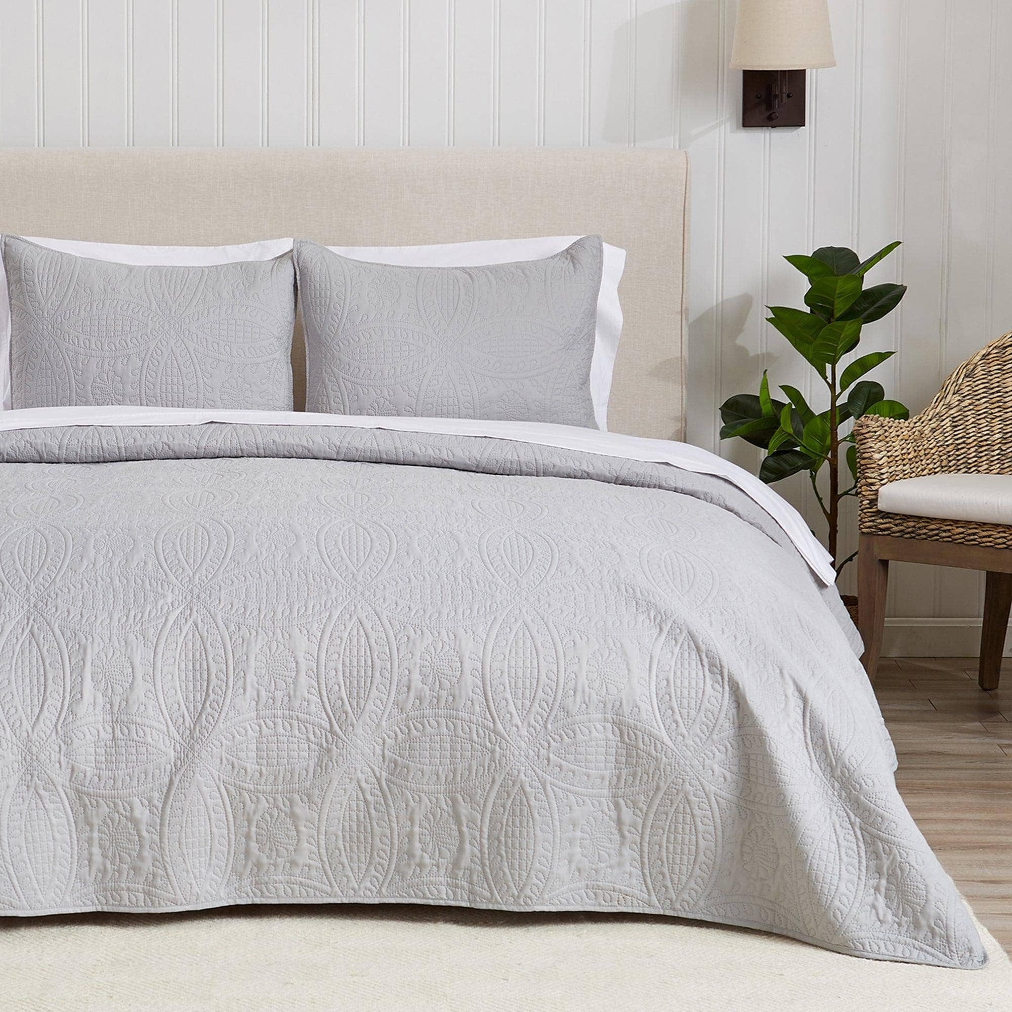 BH Collective - Wholesale Bedding Set - Oversized Quilt & Sham Set - Medallion Stitch - Clara19