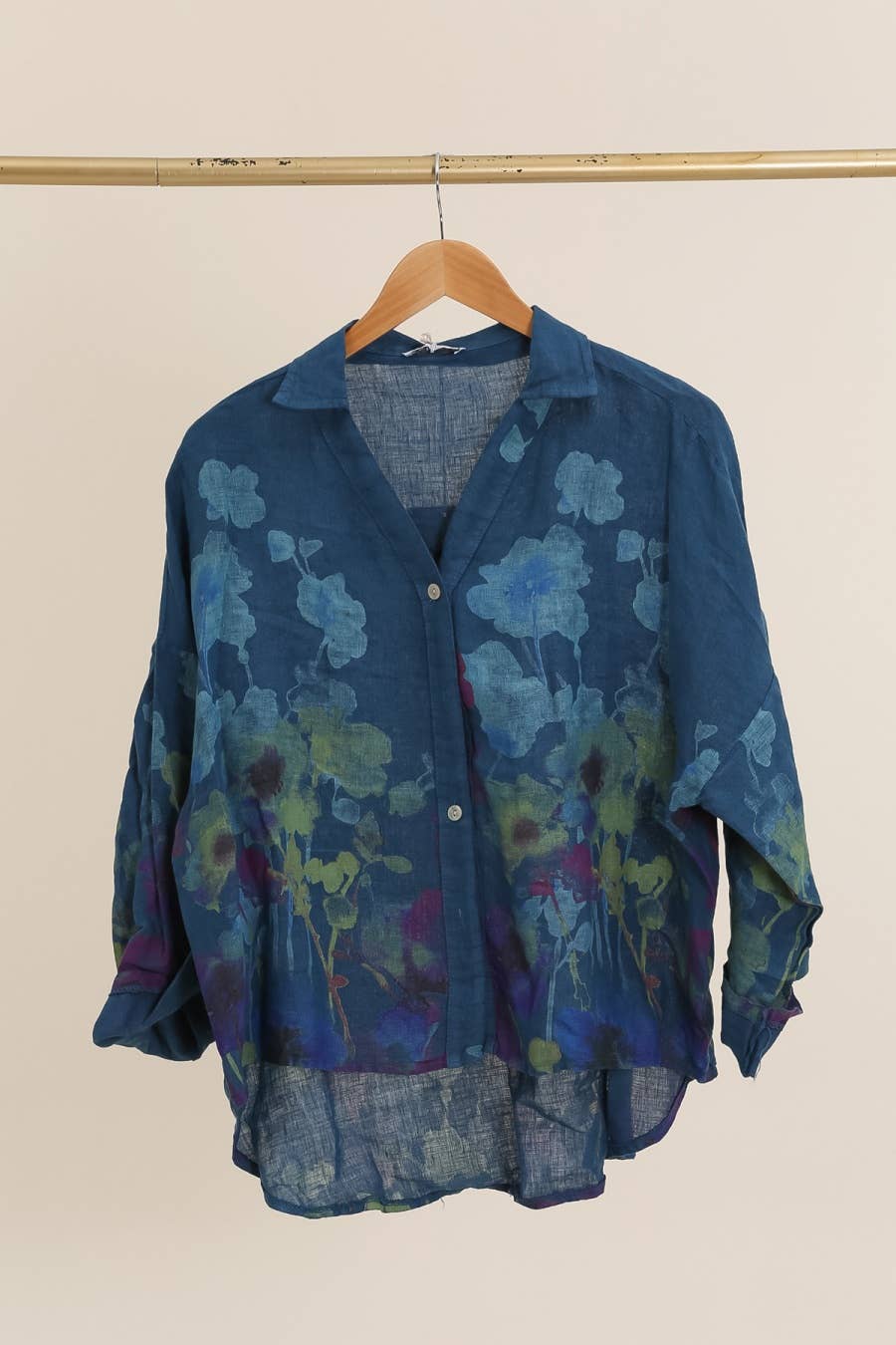 la maison des fibres naturelles – wholesale College/Baseball Jacket - Women’s – Floral print blouse 20984 100% linen5