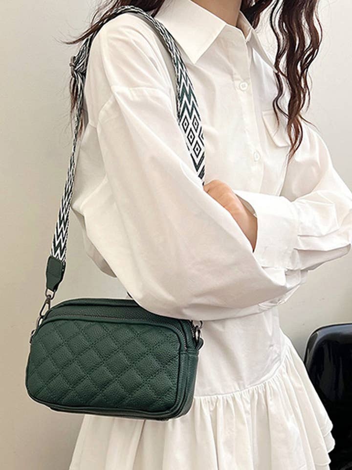 ,.....SI-26767 Borsa a tracolla trapuntata in pelle vegana per la vendita all'ingrosso da parte di 42POPS