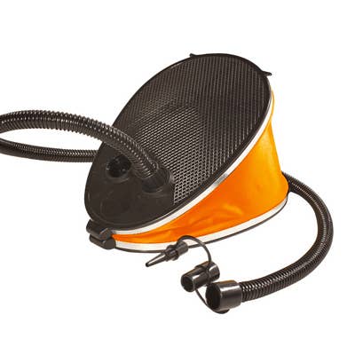 Pompe à pied à soufflet Maxaire pour la vente par The Shrunks