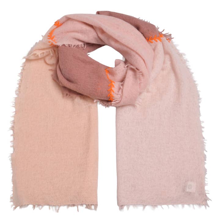 Kashmirsjal Liv-cs med dekorstygn i magnolia för wholesale av cute stuff GmbH