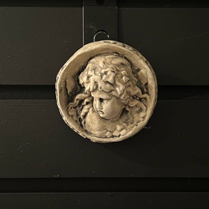 Round Cherub Medallion Wall Plaque (PL38) for wholesale by Masterpiece Studio