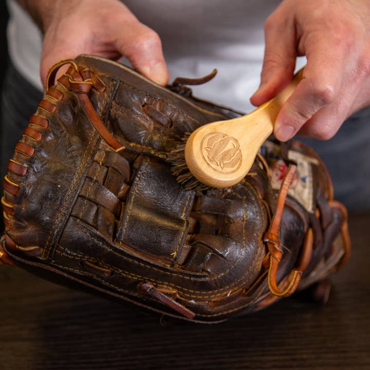 Rhino Wax - Wholesale Sporting Accessories - Baseball Glove Maintenance Standard Kit - 4 pieces